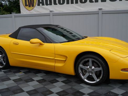 Used 2000 Chevrolet Corvette Convertible w/ Memory Pkg RWD image 12