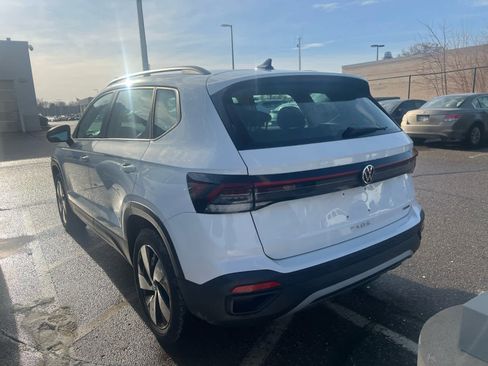 Used 2025 Volkswagen Taos S image 4