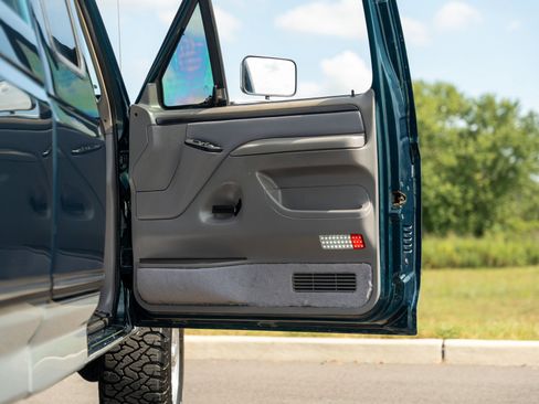 Used 1997 Ford F250 XLT image 34