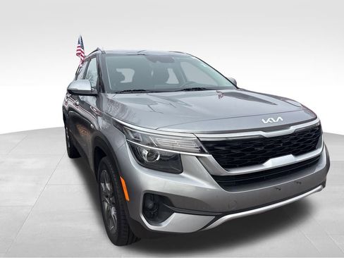 Used 2023 Kia Seltos S image 9