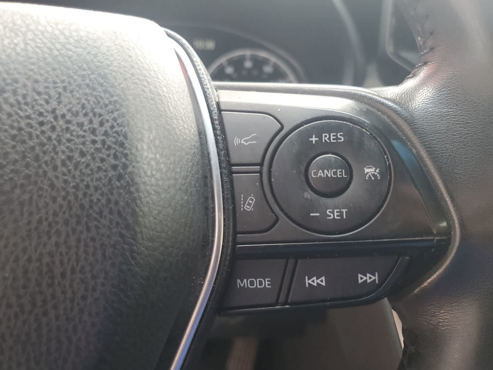 Used 2021 Toyota Venza XLE AWD/4WD image 18