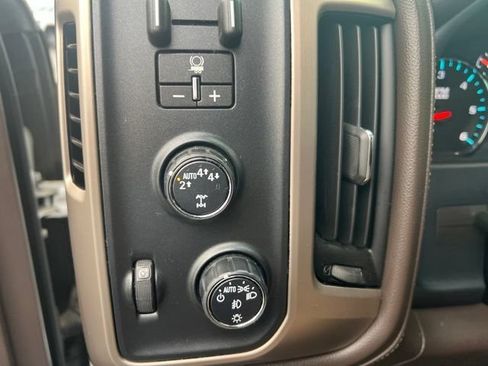 Used 2018 GMC Sierra 1500 Denali w/ Denali Ultimate Package AWD/4WD image 33