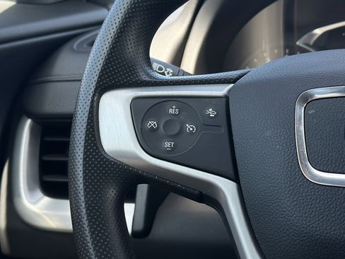 Used 2023 GMC Terrain SLE w/ Elevation Edition image 28