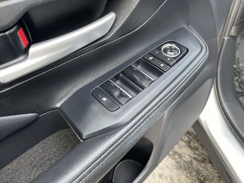 Used 2025 Toyota Grand Highlander FWD image 28