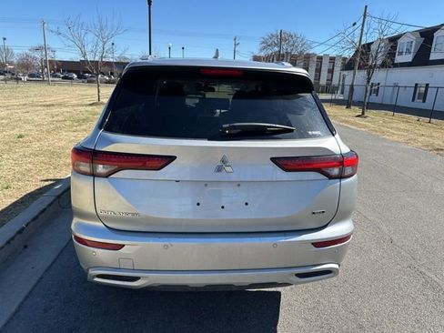 Used 2022 Mitsubishi Outlander SEL image 18