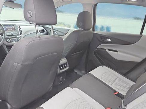 Used 2024 Chevrolet Equinox LS w/ LS Convenience Package image 22