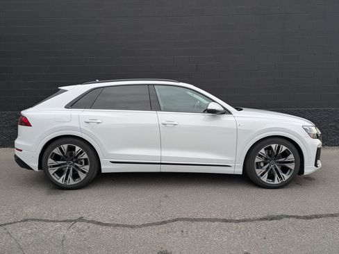 New 2026 Audi Q8 Prestige image 4