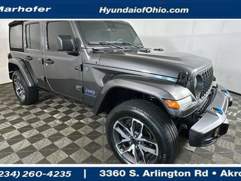 Used 2024 Jeep Wrangler Unlimited w/ Convenience Group AWD/4WD image 1