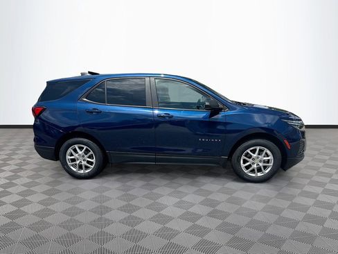 Used 2023 Chevrolet Equinox LS FWD image 5