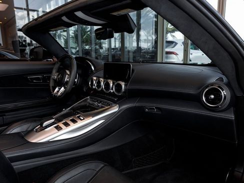 Used 2020 Mercedes-Benz AMG GT C image 33