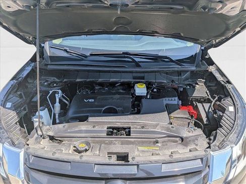 Used 2024 Nissan Pathfinder SL image 23