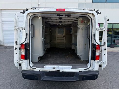 Used 2018 Nissan NV 2500 SV RWD image 15