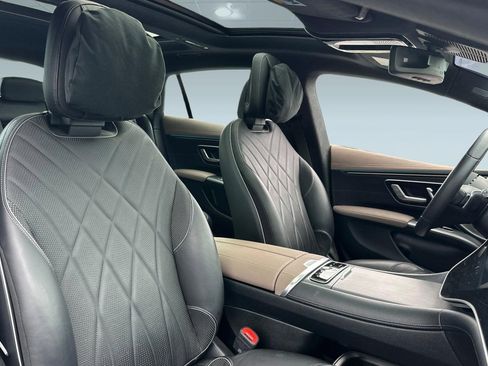 Certified 2023 Mercedes-Benz EQS 580 4MATIC Sedan image 32