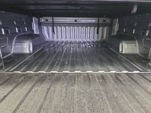 Certified 2025 Chevrolet Silverado 1500 LT image 12