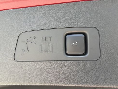 Used 2023 Lincoln Corsair FWD image 9