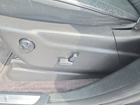 Used 2017 Jeep Grand Cherokee Overland image 20