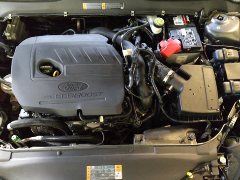 Used 2018 Ford Fusion SE FWD image 30