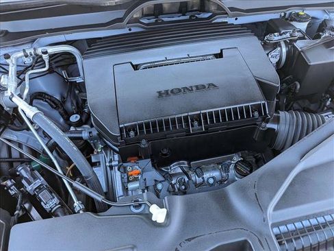 Used 2025 Honda Pilot Touring image 25