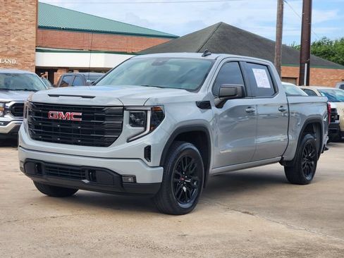 Used 2024 GMC Sierra 1500 Elevation AWD/4WD image 3