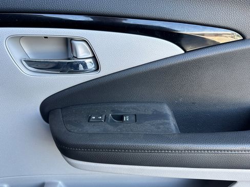 Used 2022 Honda Pilot Touring image 23