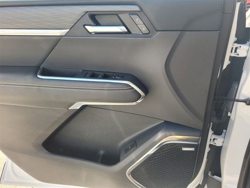 Certified 2025 GMC Acadia Elevation image 21