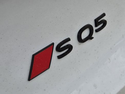 New 2025 Audi SQ5 Premium Plus image 14