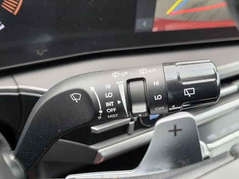 Used 2025 Hyundai Santa Fe SEL image 34