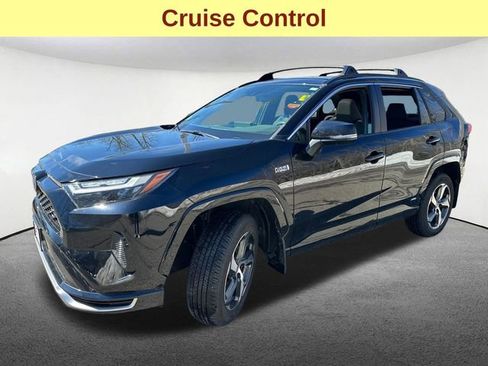 Certified 2024 Toyota RAV4 SE w/ Weather & Moonroof Package image 6