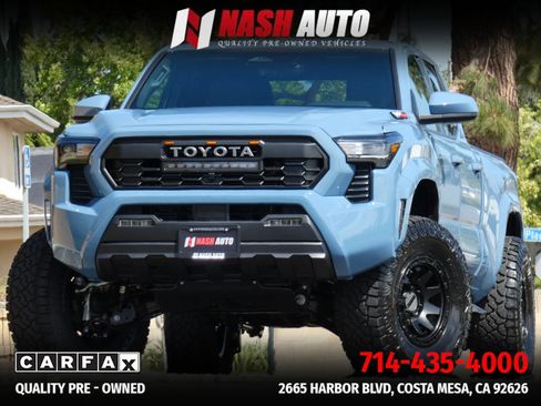 Used 2026 Toyota Tacoma SR5 AWD/4WD image 2