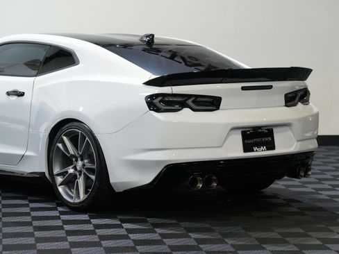 Used 2019 Chevrolet Camaro LS RWD image 15