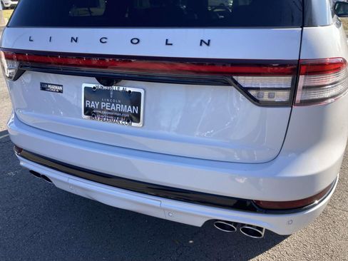 New 2026 Lincoln Aviator Black Label w/ Jet Appearance Package image 4