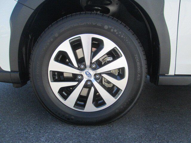 Used 2023 Subaru Outback Premium AWD/4WD image 8