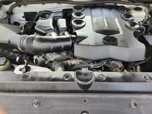 Used 2015 Toyota 4Runner SR5 RWD image 30