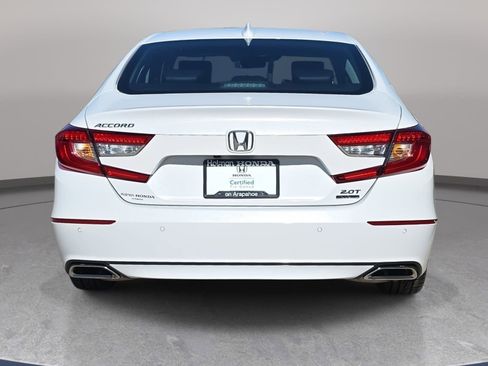 Certified 2018 Honda Accord Touring image 7