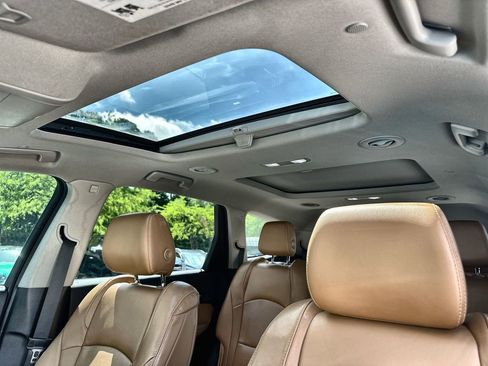 Certified 2018 Buick Enclave Premium w/ Experience Buick Package FWD image 19