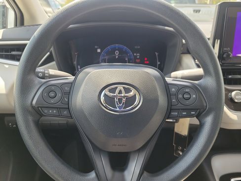 Used 2026 Toyota Corolla LE image 23