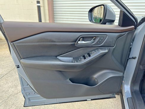 Used 2023 Nissan Rogue SL w/ SL Premium Package FWD image 40