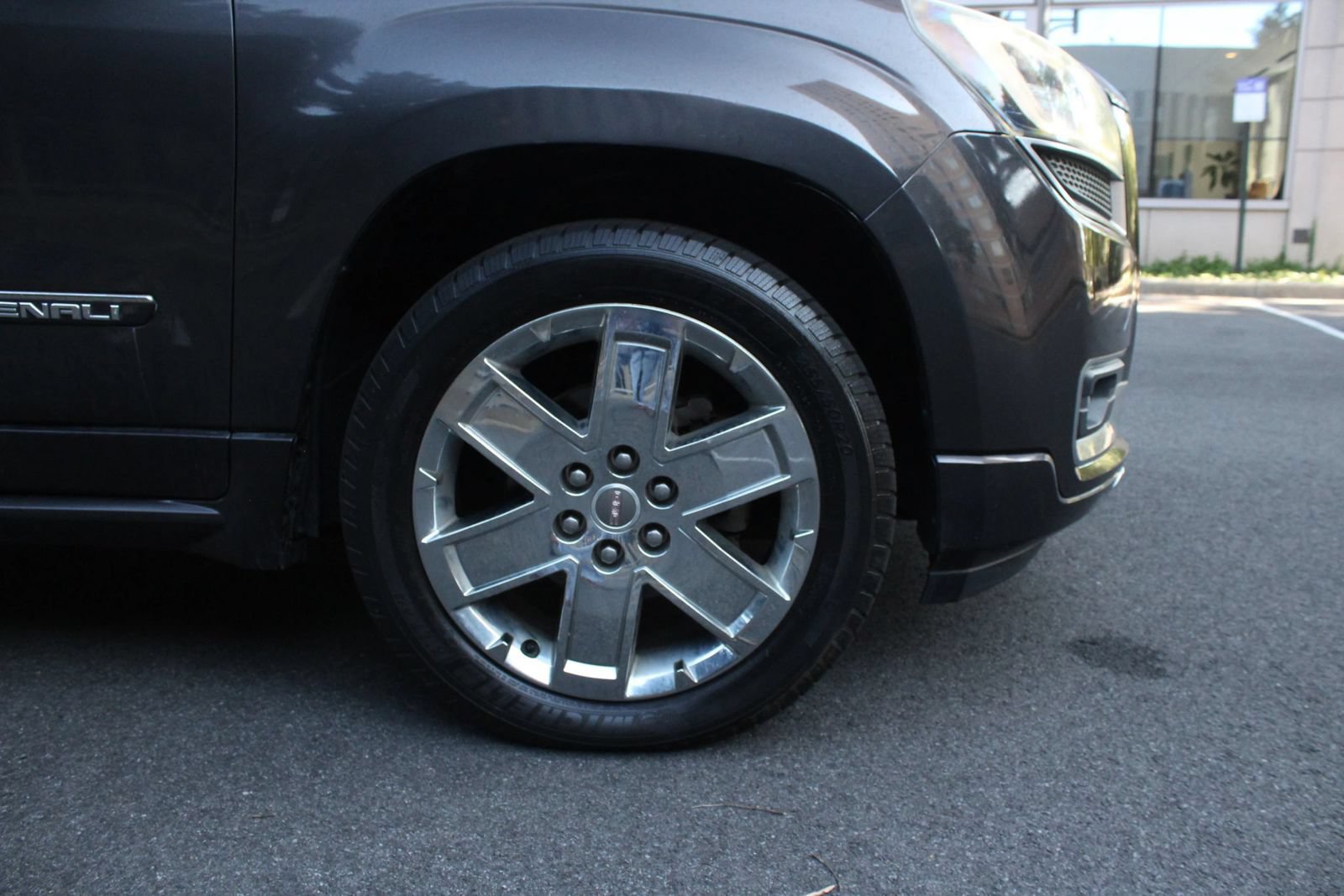 Used 2016 GMC Acadia Denali AWD/4WD image 4
