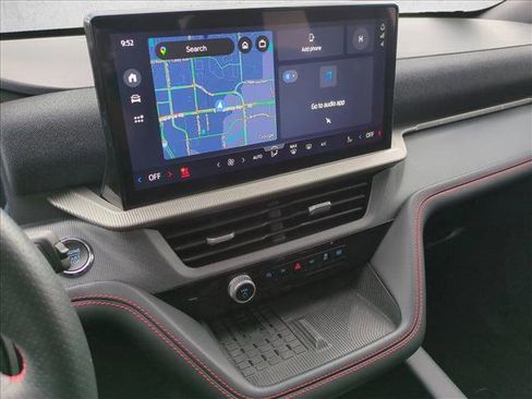 Used 2025 Ford Explorer ST image 13