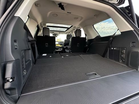 New 2025 Ford Expedition Platinum w/ Driver's Package image 78