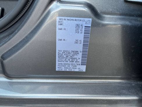 Used 2025 Nissan Altima 2.5 SV FWD image 24