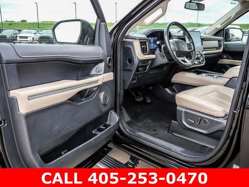 Used 2024 Ford Expedition Max Limited AWD/4WD image 29