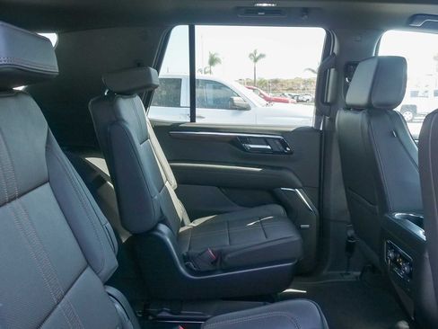 New 2026 Chevrolet Tahoe High Country w/ Sun And Tow Package AWD/4WD image 16
