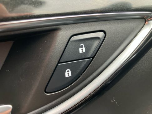 Used 2024 Buick Envision Preferred AWD/4WD image 12