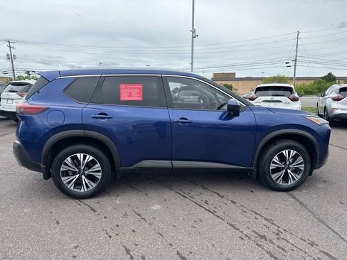 Certified 2023 Nissan Rogue SV w/ SV Premium B Package AWD/4WD image 4