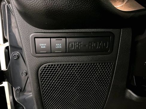 Used 2016 Jeep Wrangler Unlimited Rubicon w/ Dual Top Group AWD/4WD image 15