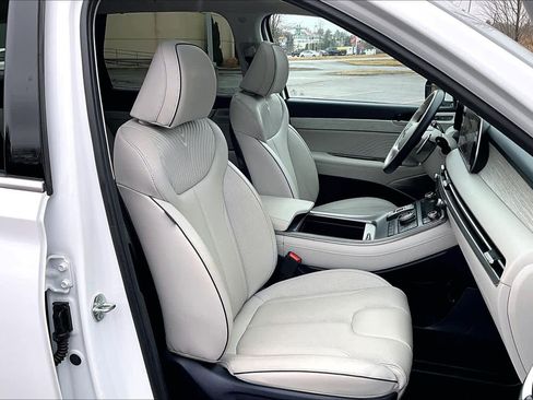 Used 2024 Hyundai Palisade Calligraphy image 8