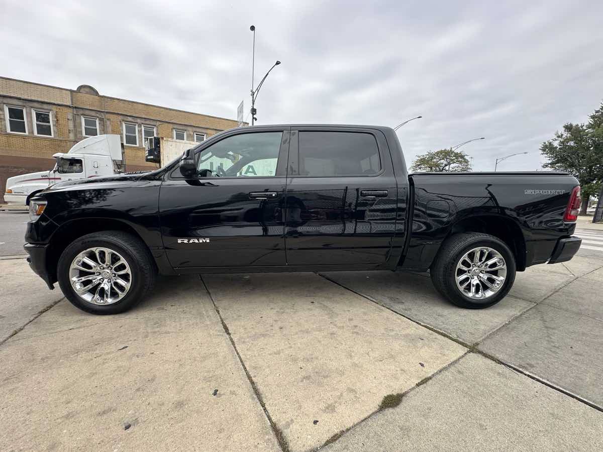 Used 2023 RAM 1500 Laramie AWD/4WD image 8