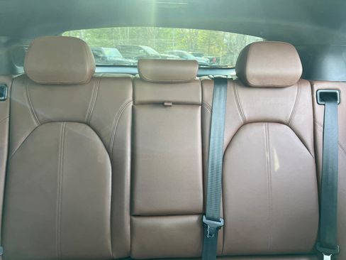 Used 2024 Alfa Romeo Stelvio Ti AWD/4WD image 28