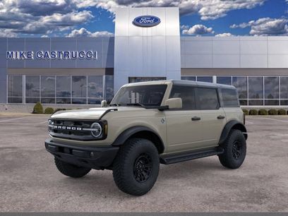 New 2026 Ford Bronco Outer Banks w/ Sasquatch Package